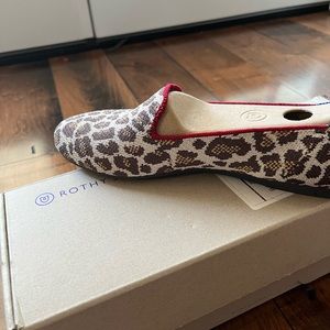 Rothy’s loafer classic size 7.5 fits like a 7 worn twice